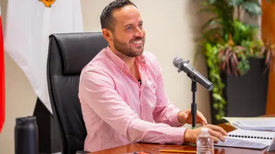 Se lanzan graves acusaciones alcalde y regidor del PT en Piedras Negras