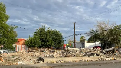 Concluye demolición de finca donde tiraban basura y cadáveres en El Barreal
