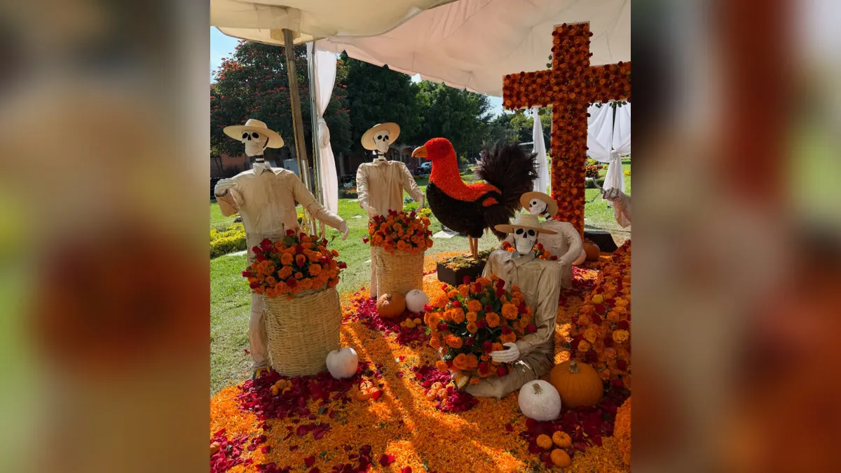 Presume Florería de Guadalajara arreglo para tumba de 'El Mencho'