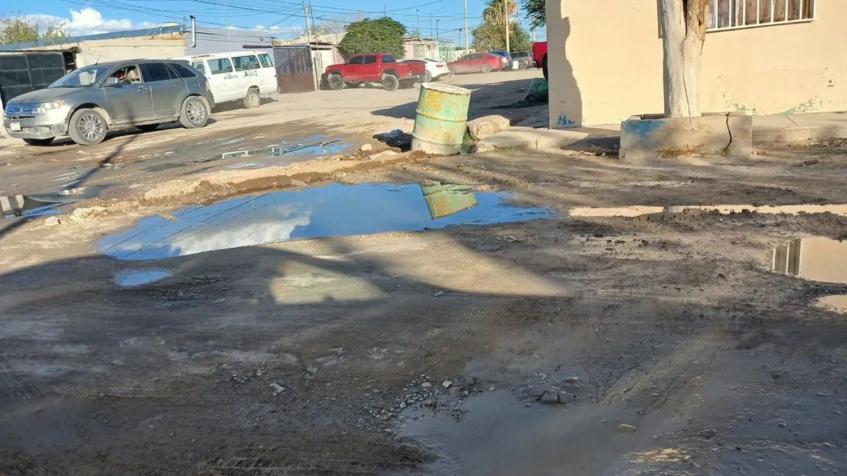 Denuncian vecinos de la Campestre Virreyes fuga de aguas negras