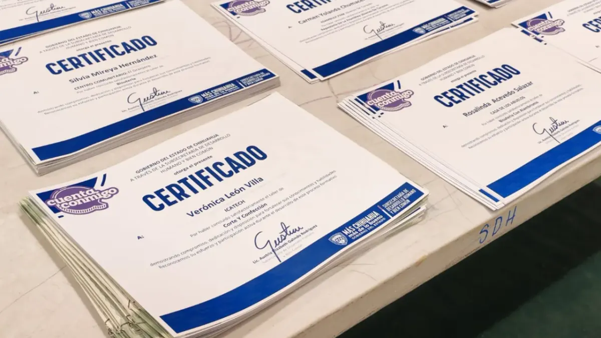 Gobierno del Estado realiza graduación en Centros Comunitarios