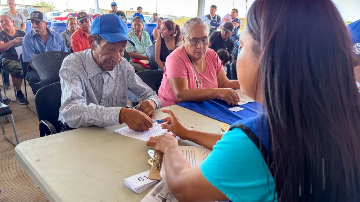 Entrega JMAS más de 800 tinacos a familias de 12 colonias en Juárez