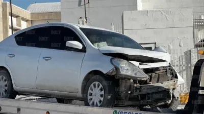 Conductor pierde el control y choca contra poste en Águilas de Zaragoza