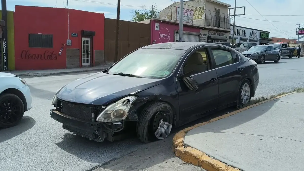 Conductor se queda dormido y provoca choque en la colonia Galeana