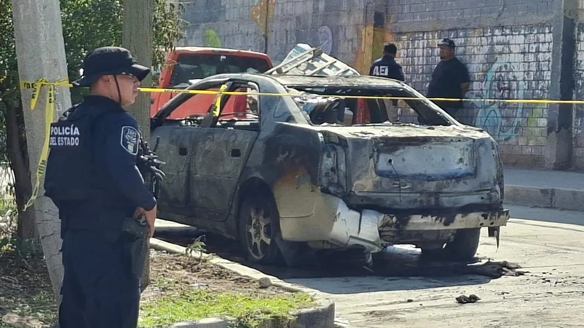 Incendian Cadillac usado en asalto a consultorio dental en la Chaveña
