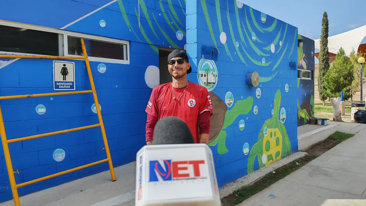 Plasma artista Jhony Ríos mural de la identidad fronteriza en el Parque Central