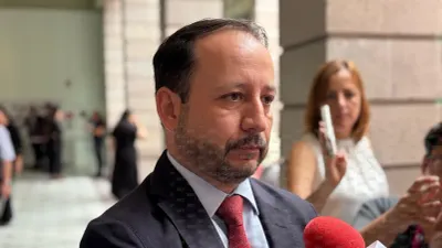 Busca Chihuahua nuevas inversiones aeroespaciales en feria de Londres