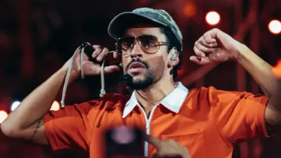 Pierde Bad Bunny importante batalla legal contra su exnovia en demanda por 40 mdd