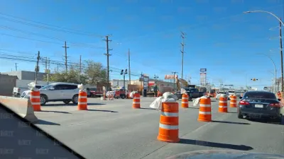 Cierran carriles en Teófilo Borunda por limpieza de colector