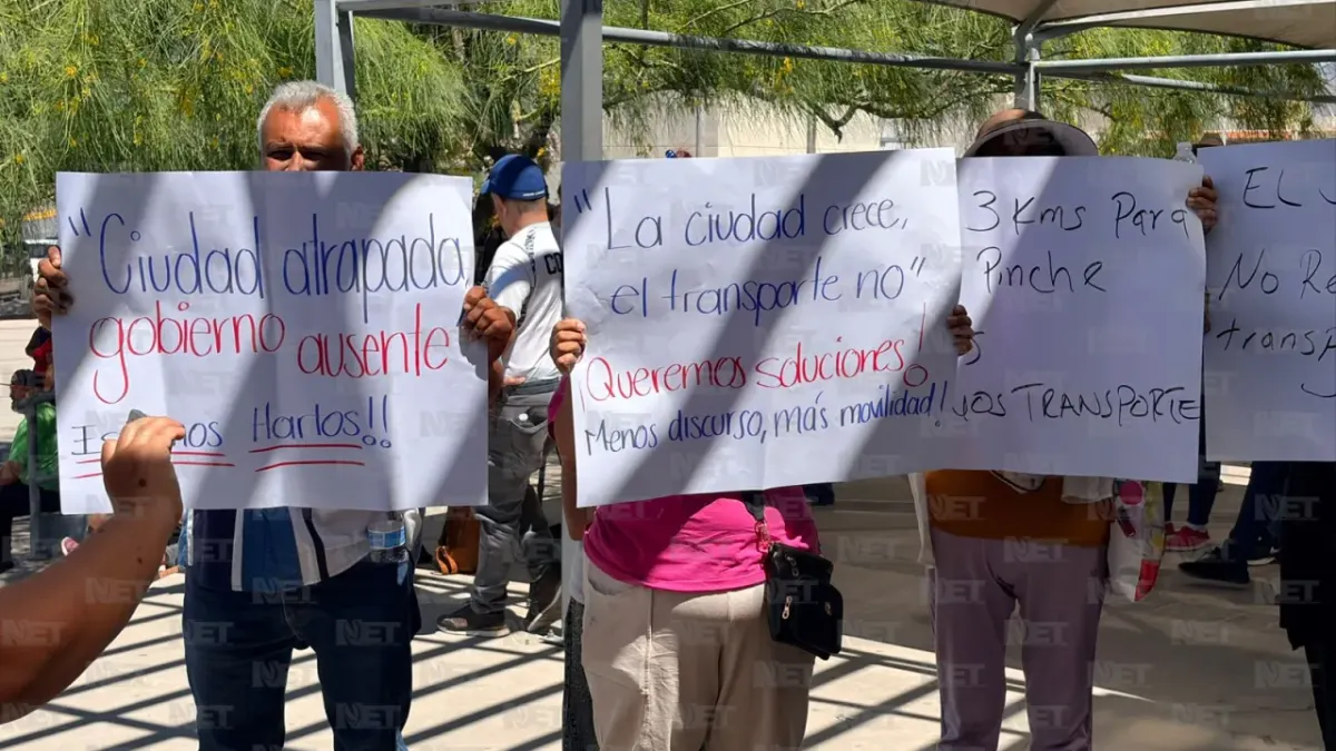 Protestan en Pueblito Mexicano por deficiencias del transporte público