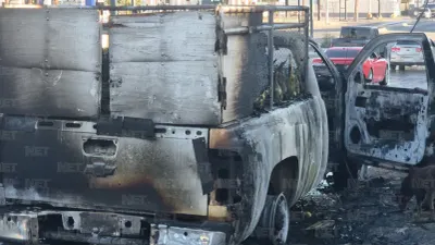Se incendia pickup cargada de elotes en la colonia Azteca