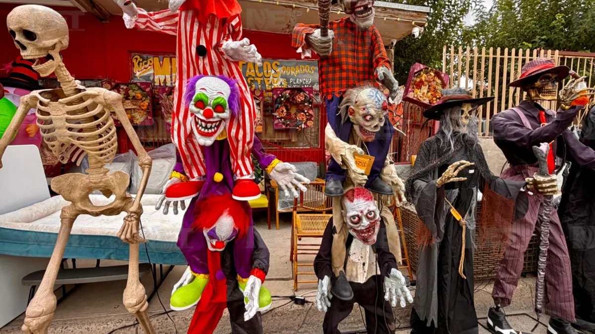 Venden animatronics gigantes para decorar casas por Halloween en Juárez