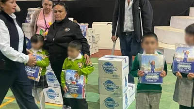 Distribuyen útiles y mochilas a 65 mil estudiantes de la Sierra Tarahumara