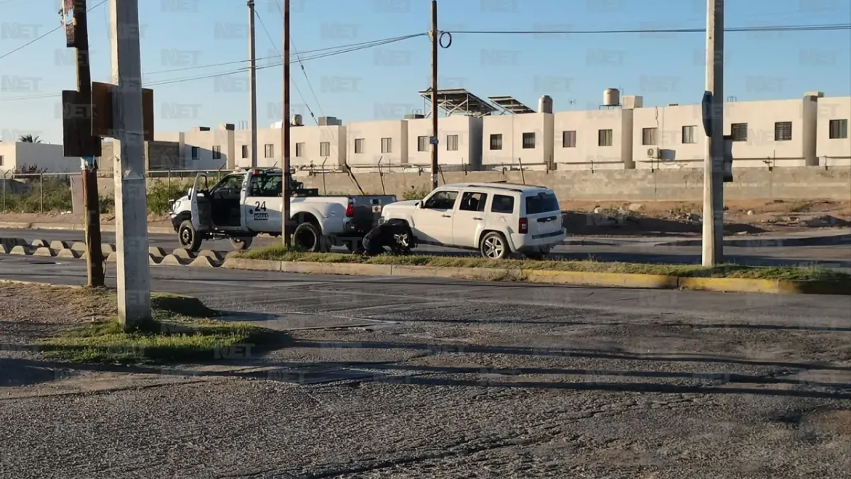 Atacan a hombre con arma blanca y se les poncha el vehículo camino al hospital