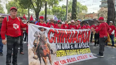 Maestros toman caseta de Ahumada en protesta por Ley del Issste