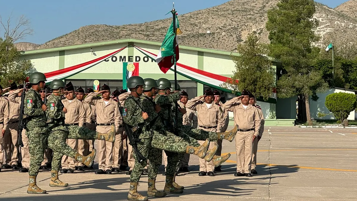 Más de 80 jóvenes inician adiestramiento del Servicio Militar en Juárez