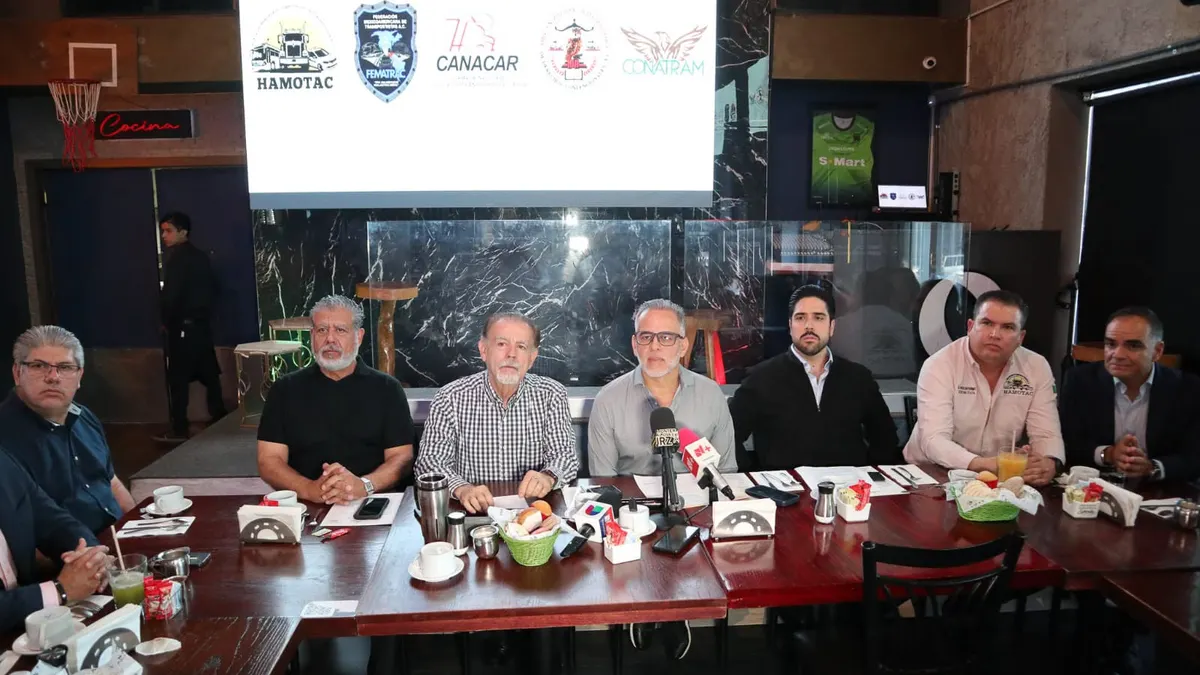 Convocan transportistas a paro nacional por inseguridad y falta de apoyos