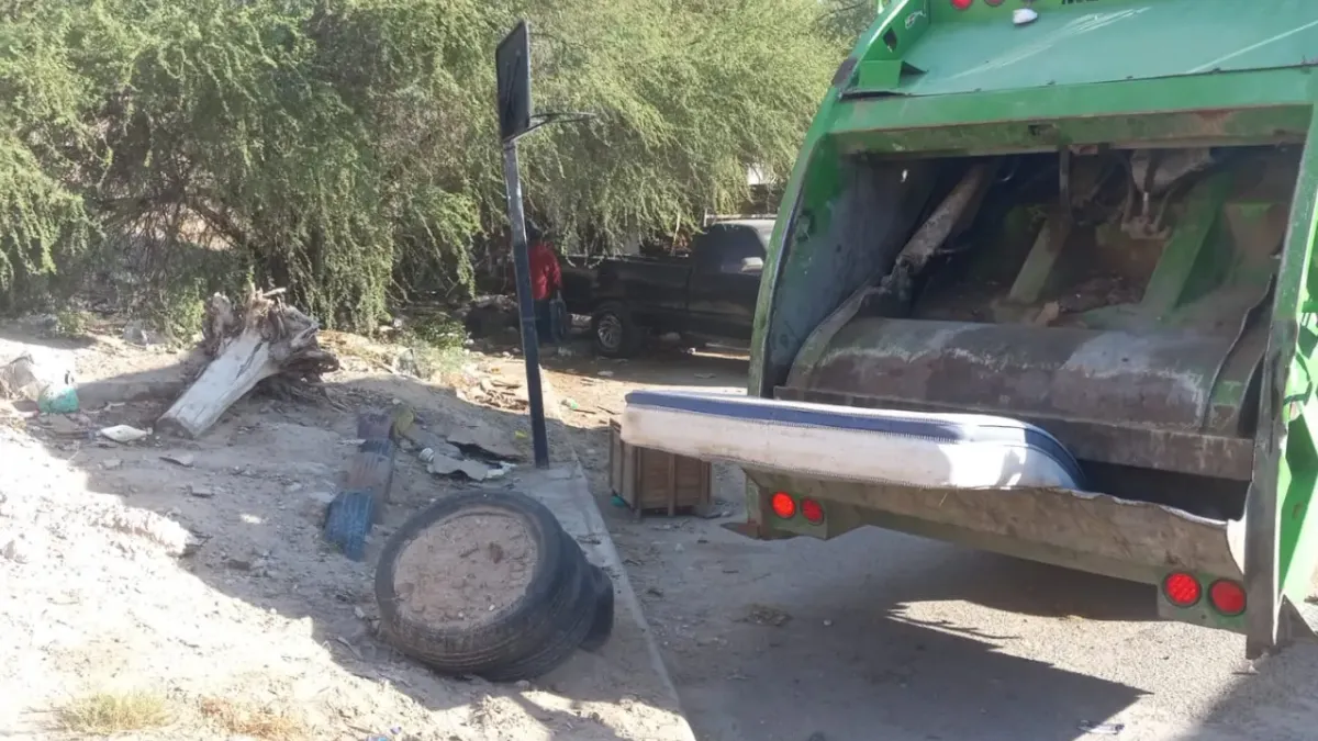 Exhortan a conservar lotes baldíos libres de basura ante temporada de lluvias