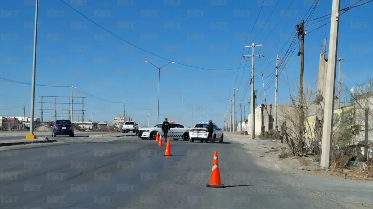 Cierran carretera a Casas Grandes por poste colapsado