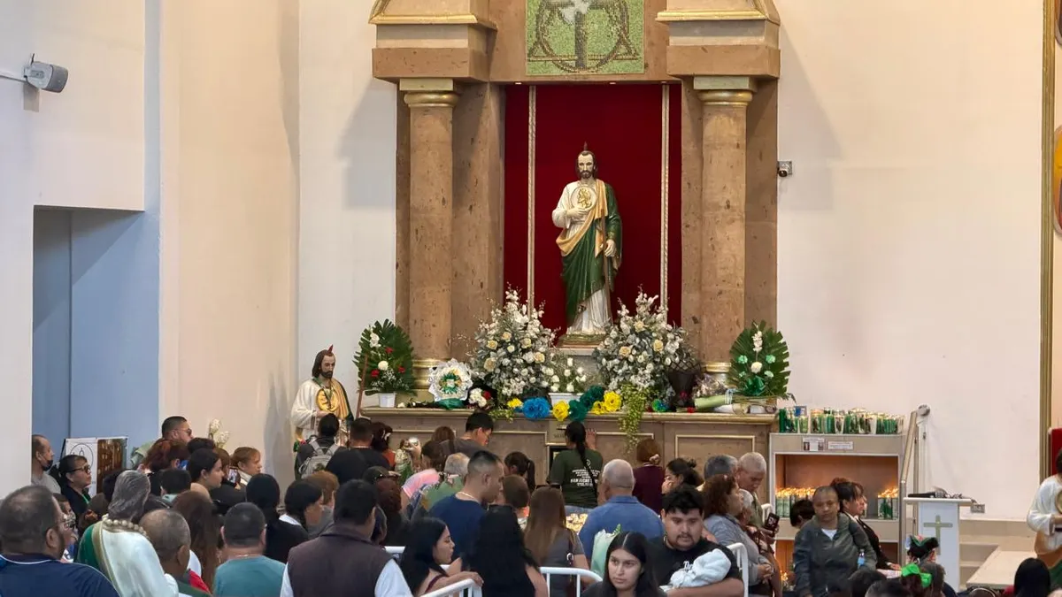 Fieles abarrotan templo de San Judas Tadeo en Juárez