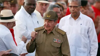 Emite juez de Miami orden de arresto contra Raúl Castro por derribo de avionetas