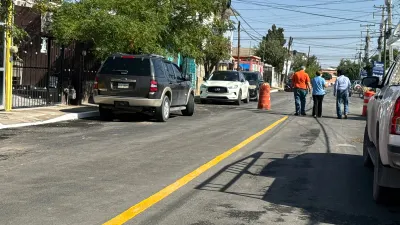 Entrega Estado rehabilitada  la calle Canal de Corinto en Infonavit Frontera