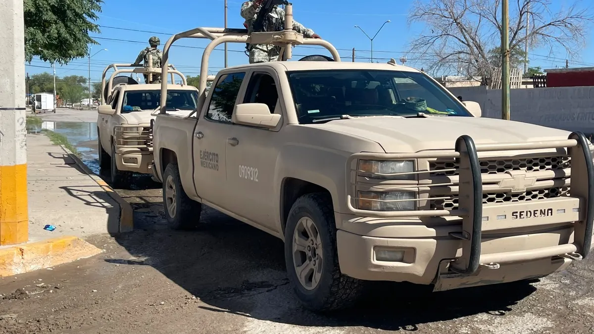 Hombre con heridas de arma blanca busca ayuda en tienda de Juárez