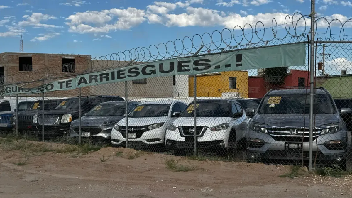 Aseguran lote de autos durante megaoperativo en Juárez