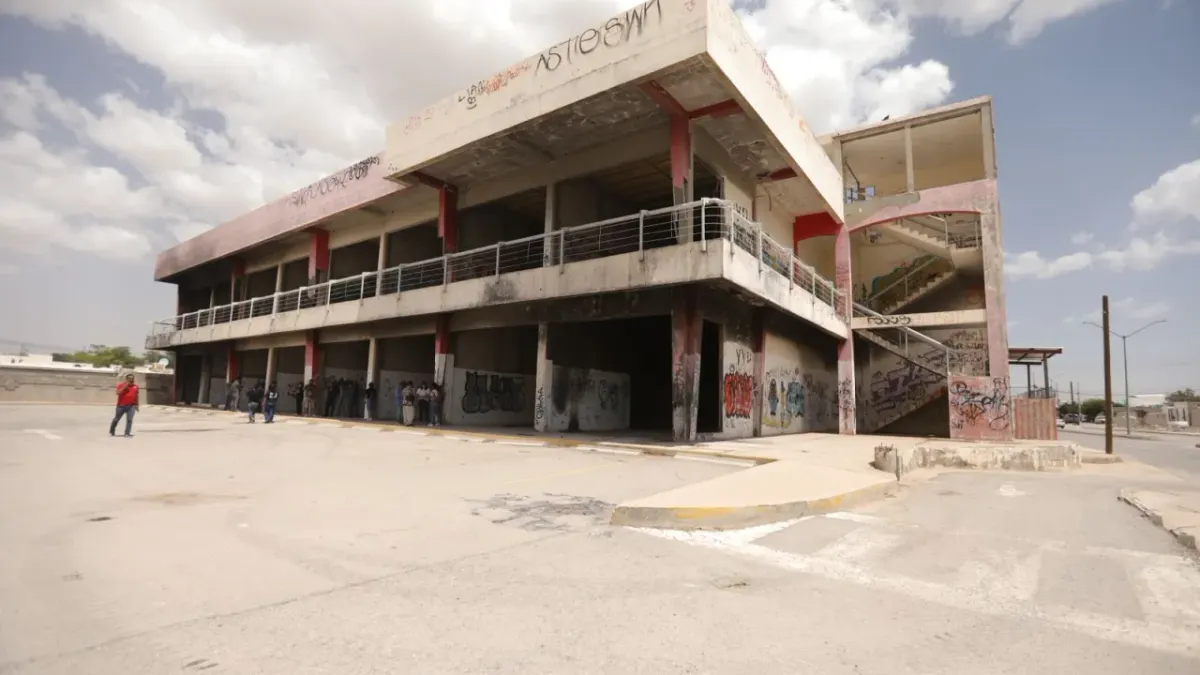 Frenan centro comunitario en Los Arcos por proceso jurídico