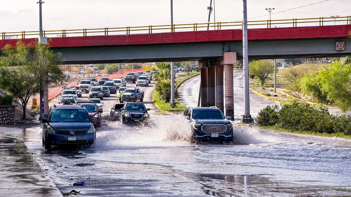 Reabren avenida Francisco Villarreal Torres tras labores de desagüe