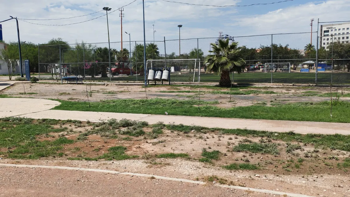 Registra rehabilitación del Parque Central 52% de avance