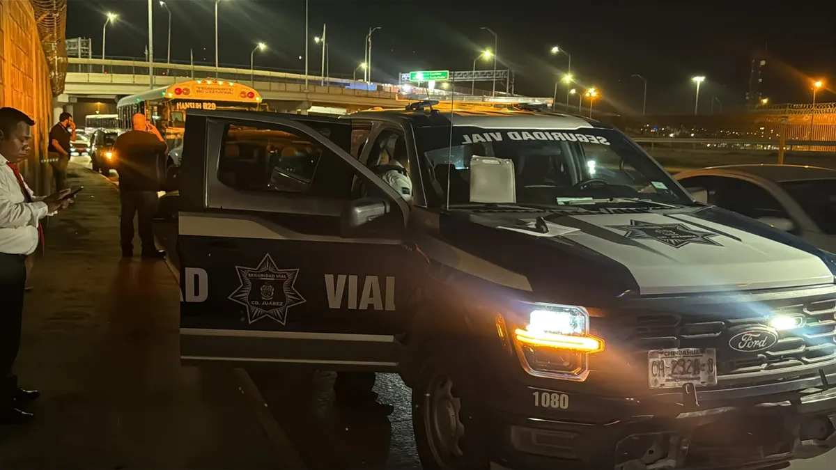 Choque múltiple de camiones deja 7 trabajadores heridos en el Juan Pablo II