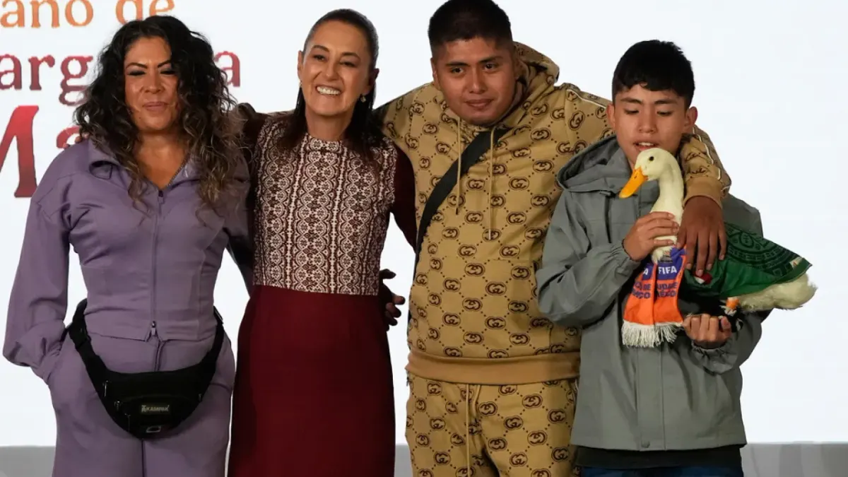 Otorga IMPI a familia del pato Merlín los derechos de su imagen