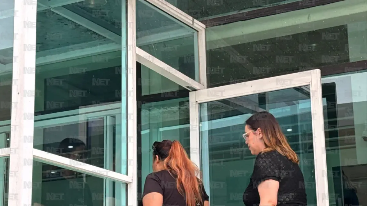 Familia de chofer lesionado acude a FGE para aclarar su situación legal