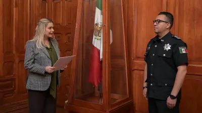 Maru Campos toma protesta al nuevo secretario de Seguridad de Chihuahua