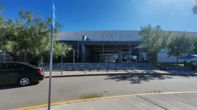 Encuentran ciudadanos cerradas las oficinas de Pueblito Mexicano