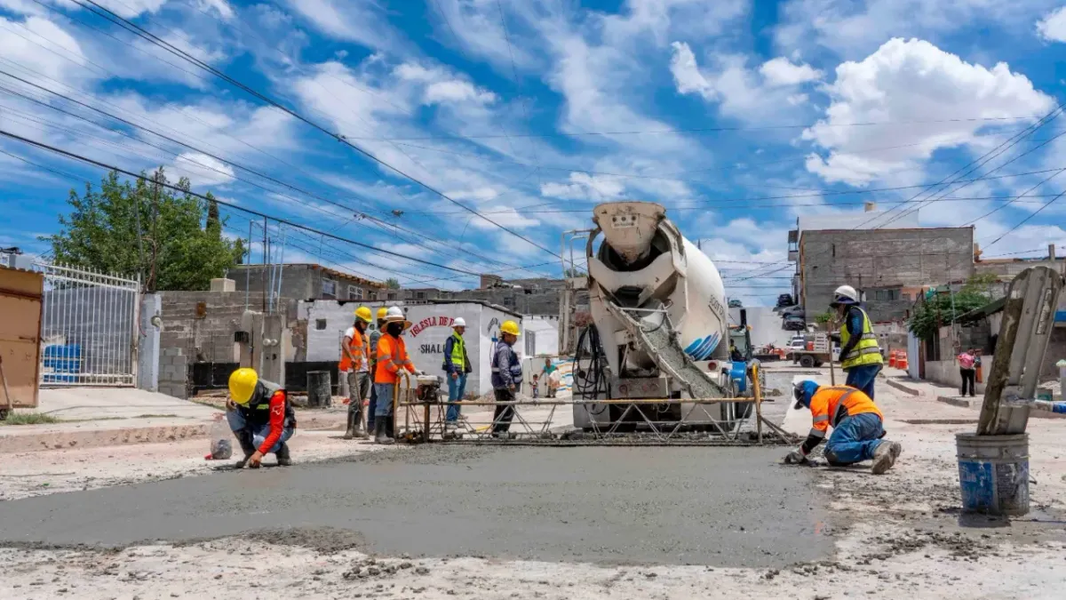 Concluye JMAS obras de bacheo tras reparar hundimiento en la calle Mayas