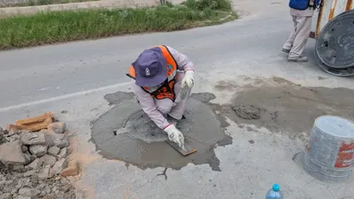 Atiende JMAS reporte de alcantarilla abierta en la Vicente Guerrero