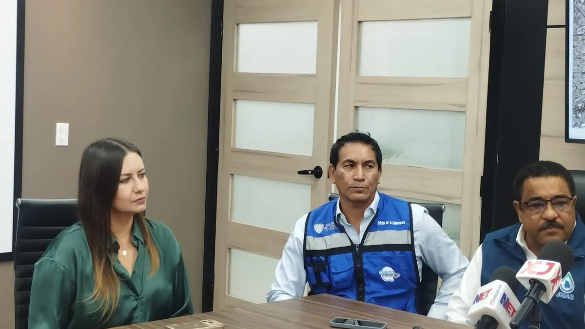 Atienden daños por lluvias en Juárez; presas contuvieron 717 millones de litros