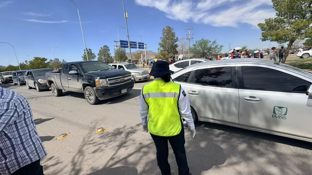 Congestiona salida de informe de Sheinbaum avenida Heroico Colegio Militar