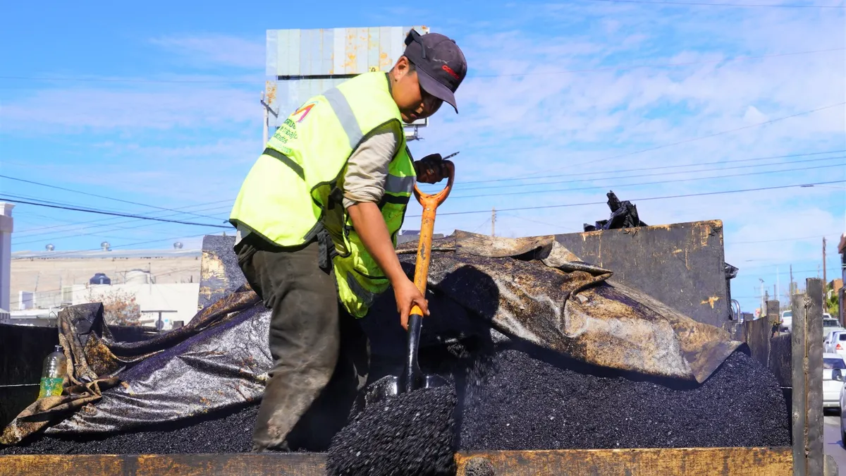 Repara Municipio 2 mil 579 baches en una semana en Chihuahua