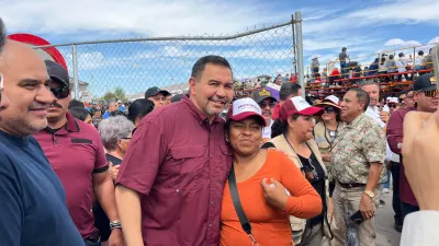 Llega Cruz Pérez Cuéllar a la 'X' para informe de Sheinbaum en Juárez