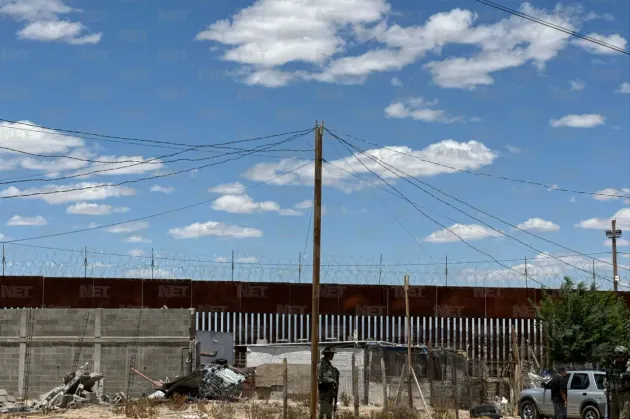 Demolición de casas en Anapra fue para abrir vía de patrullaje: Protección Civil