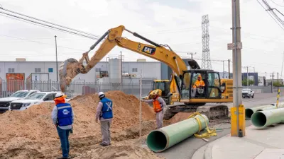 Inicia JMAS desvíos de drenaje para nuevo puente en Las Torres