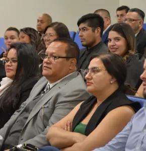 Se gradúan 97 especialistas, maestros y doctores del Poder Judicial en Juárez