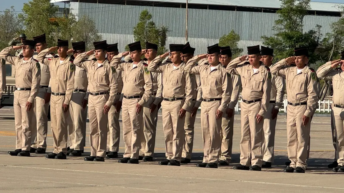 Más de 80 jóvenes inician adiestramiento del Servicio Militar en Juárez