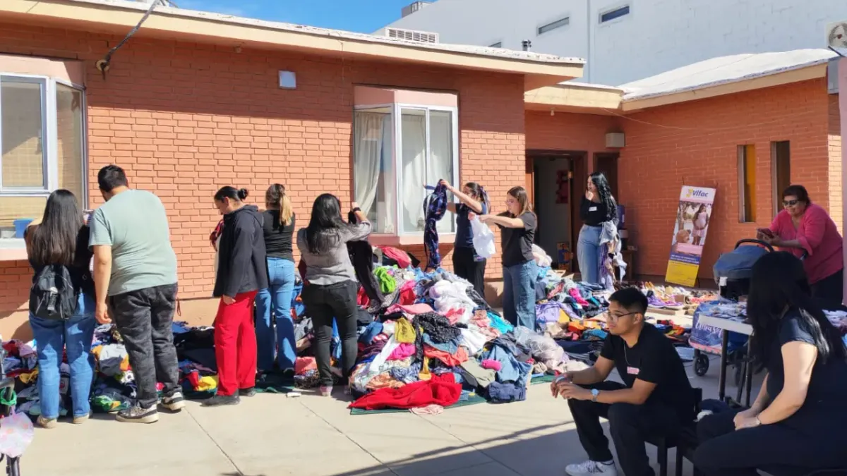 Invita Vifac a Bazar del Bebé con ropa desde 5 pesos