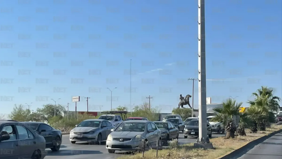 Limpian camellón entre Las Torres y Manuel J. Clouthier