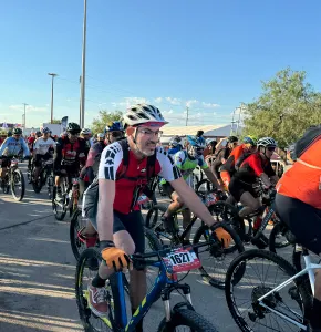 Arranca carrera Chupacabras 2026 con mil 875 ciclistas nacionales e internacionales