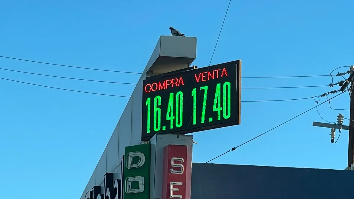 Varía precio del dólar en Ciudad Juárez esta mañana